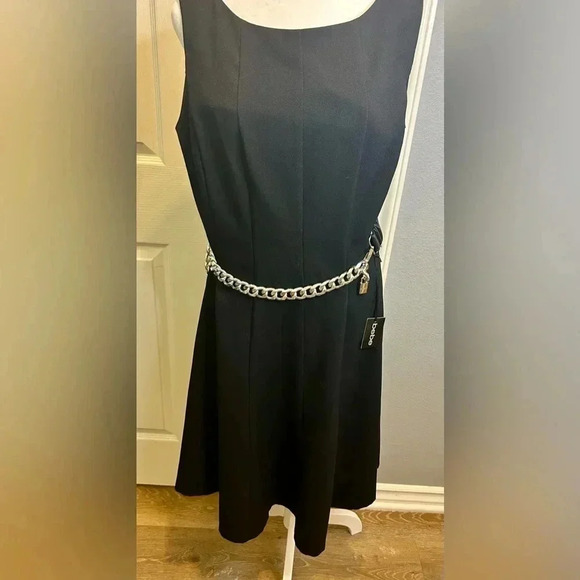 🖤”BEBE” NWT Black Scrunch with Silver Metallic Chain & Emblem Belt Size S/M 🩶 - Picture 5 of 11
